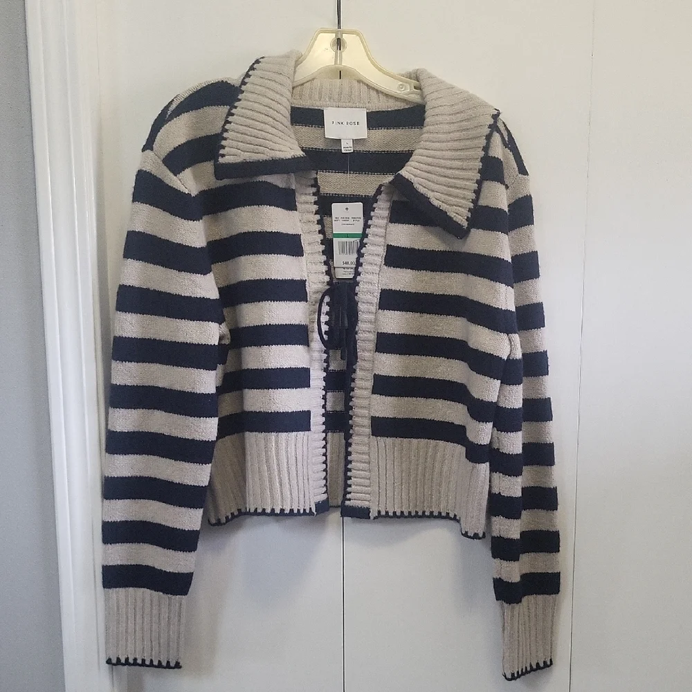 NWT Pink Rose Sweater From Dry Goods. Large - Picture 1 of 5